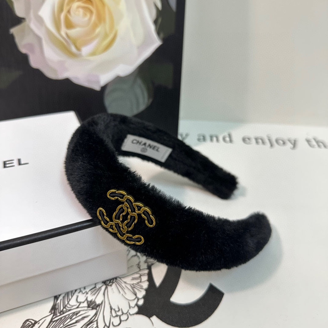CHANEL BLACK SHEARLING HEADBAND 151385
