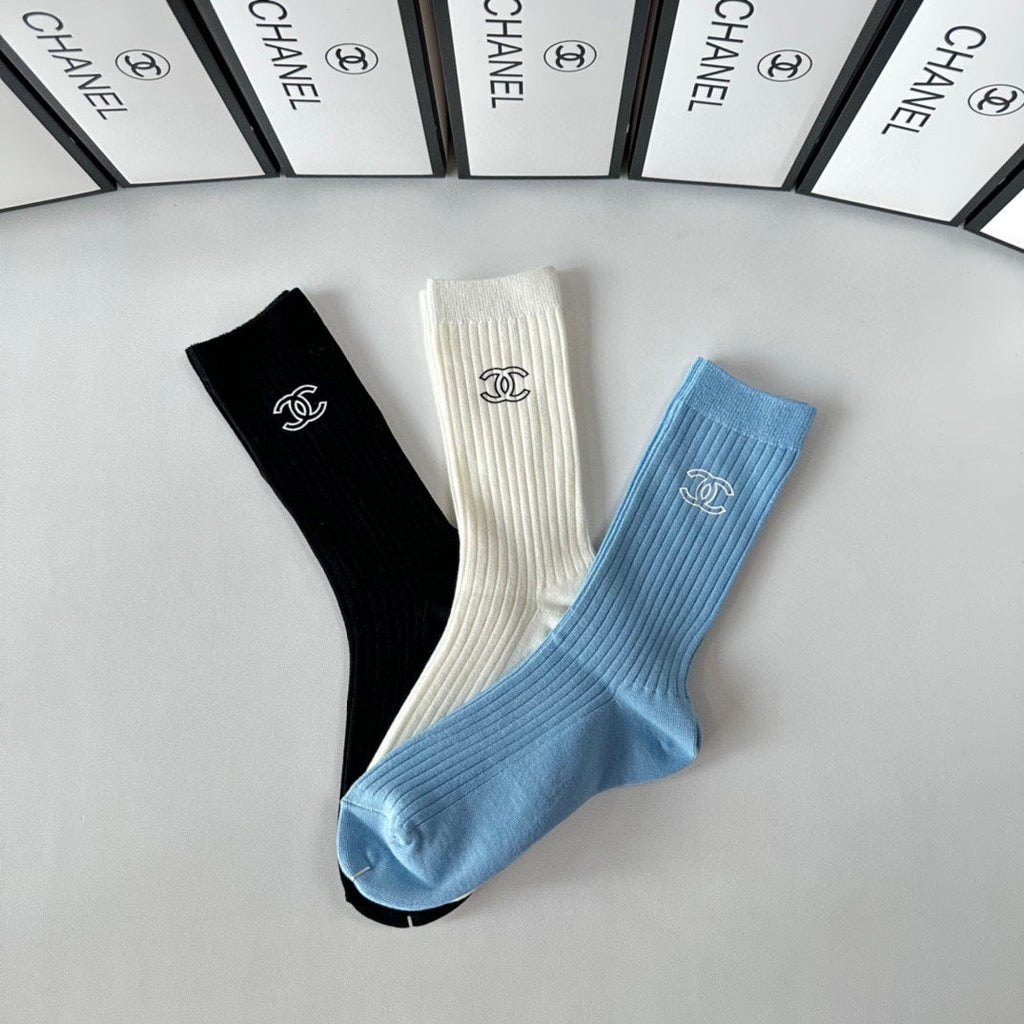 CHANEL CREW SOCKS 417469 ( 1 BOX )