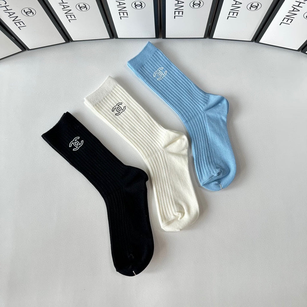 CHANEL CREW SOCKS 417469 ( 1 BOX )