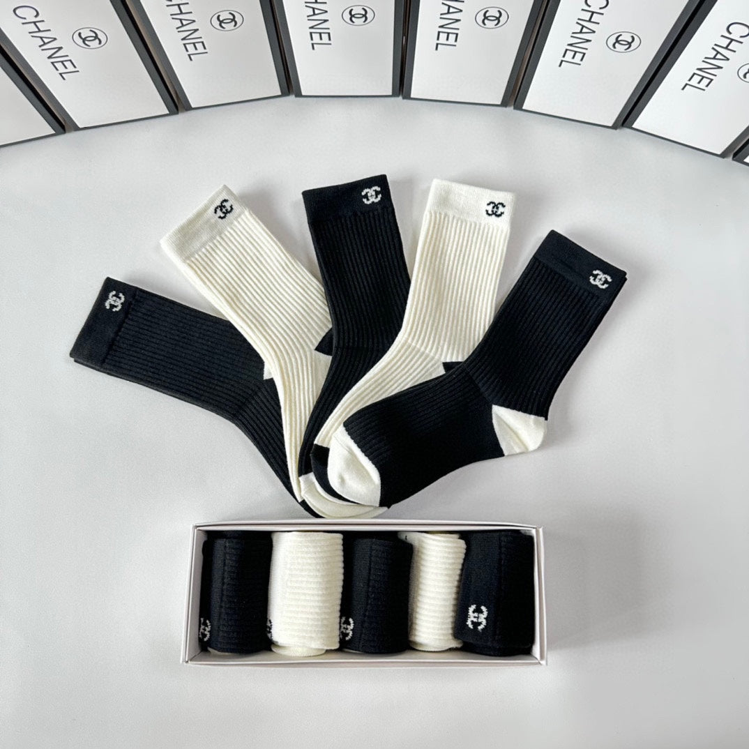 CHANEL CREW SOCKS 417477 ( 1 BOX )