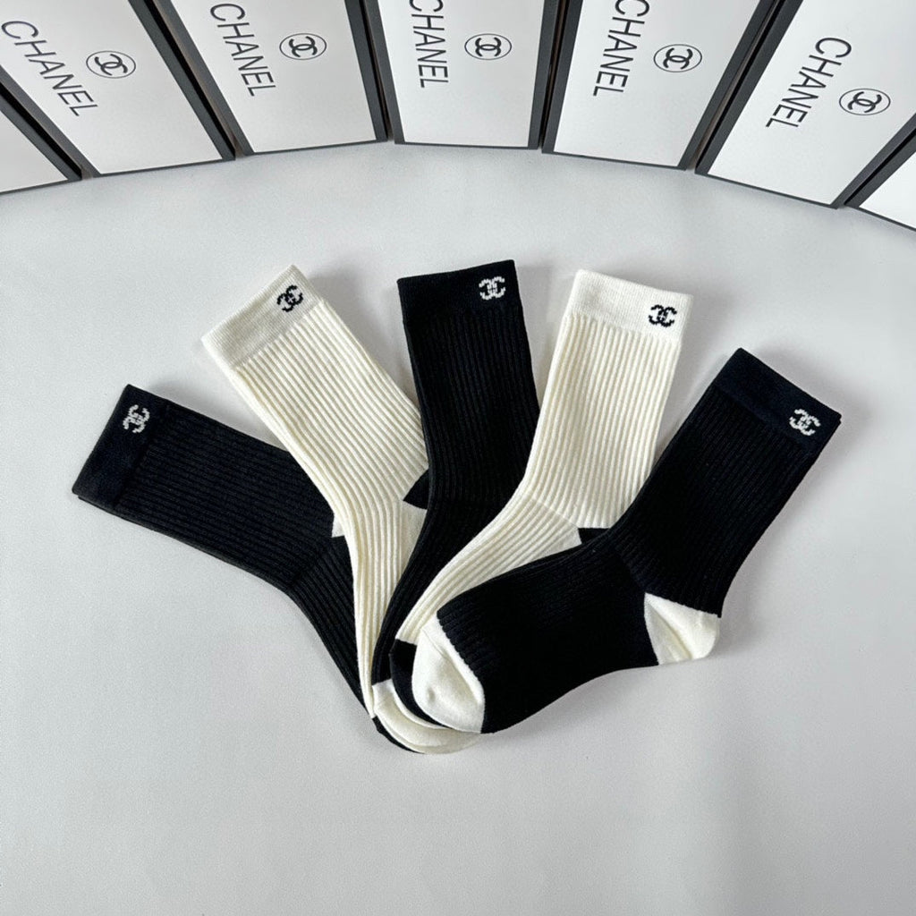 CHANEL CREW SOCKS 417477 ( 1 BOX )