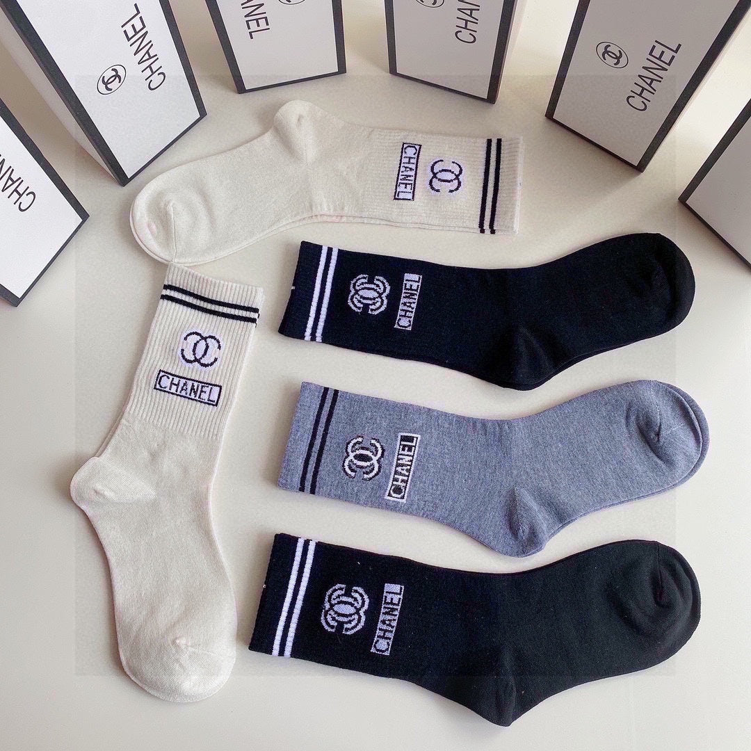 CHANEL CREW SOCKS 423779 (1 BOX)