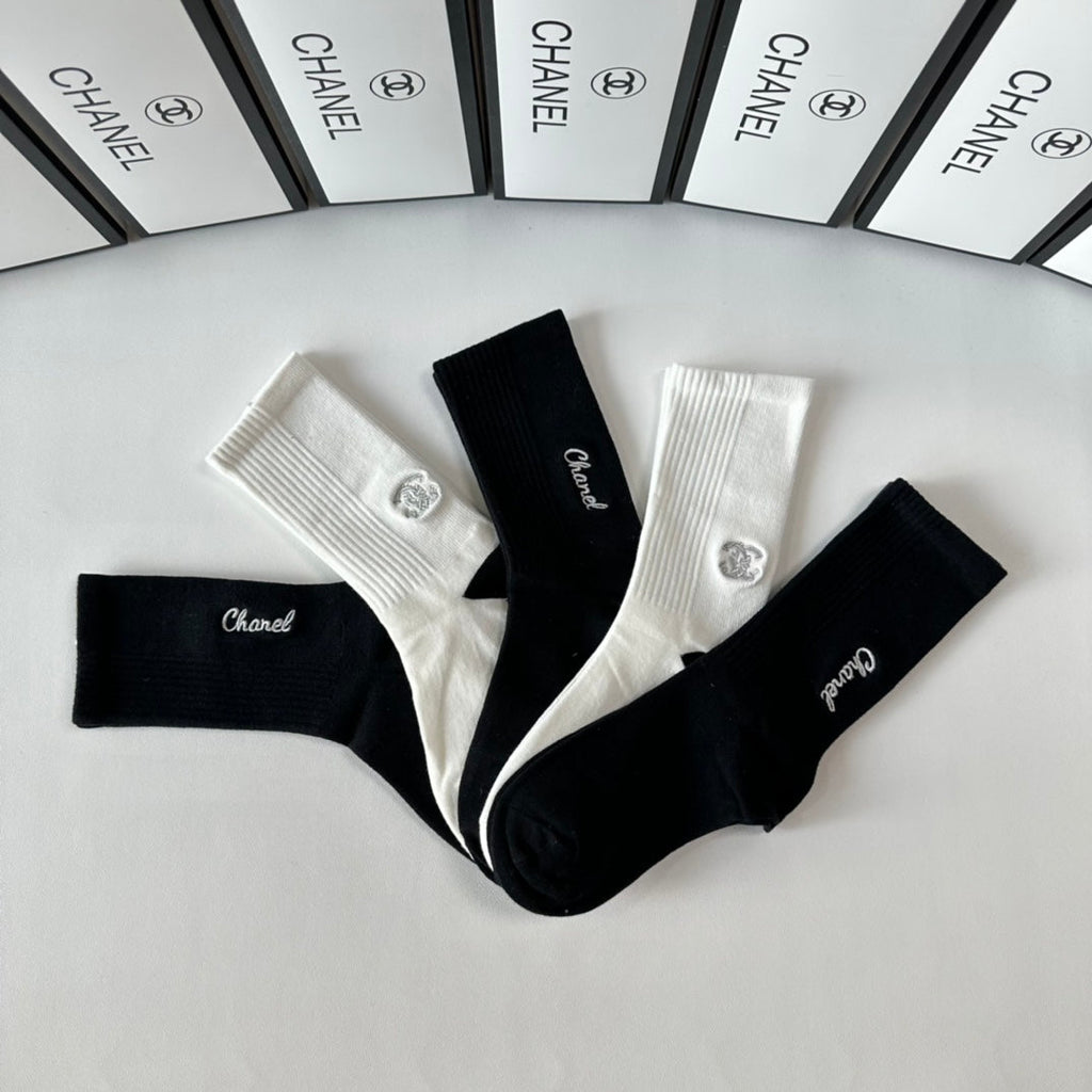 CHANEL CREW SOCKS 423812 (1 BOX)