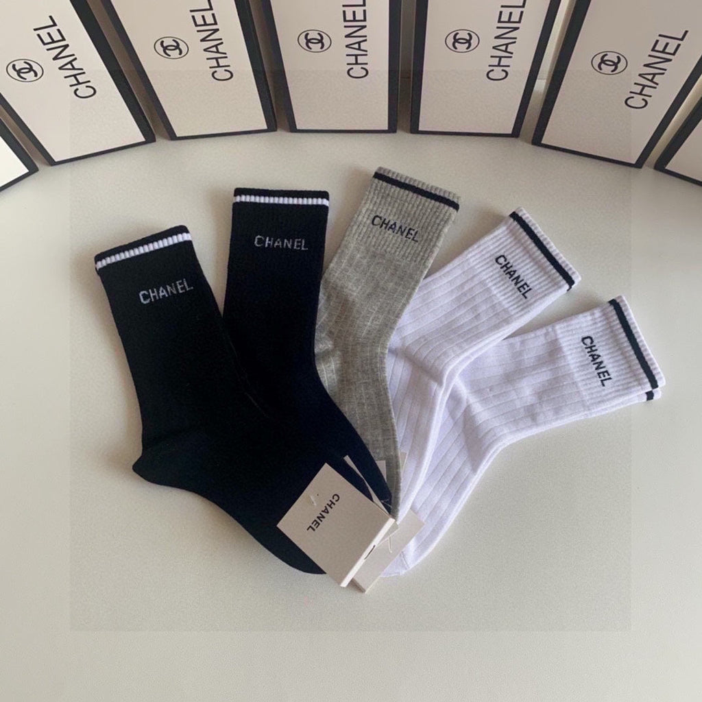 CHANEL CREW SOCKS 423820 (1 BOX)