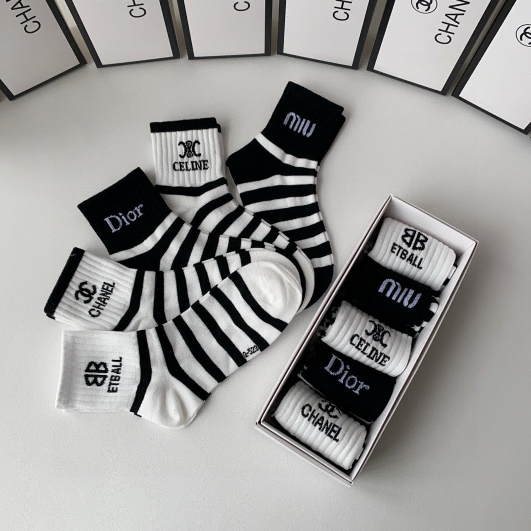 CHANEL LOW-CUT SOCKS 423830 (1 BOX)