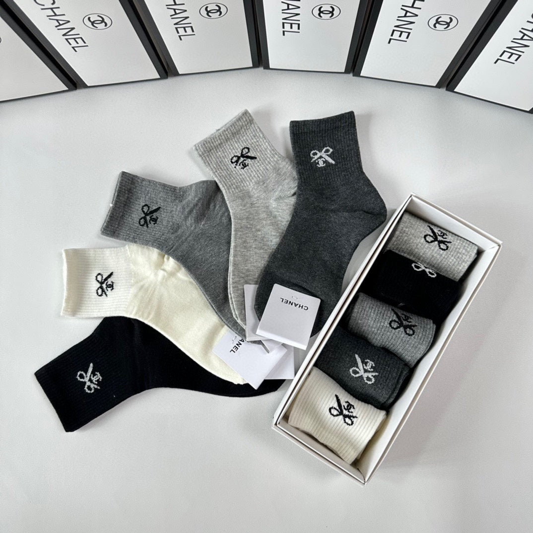 CHANEL LOW-CUT SOCKS 423834 (1 BOX)