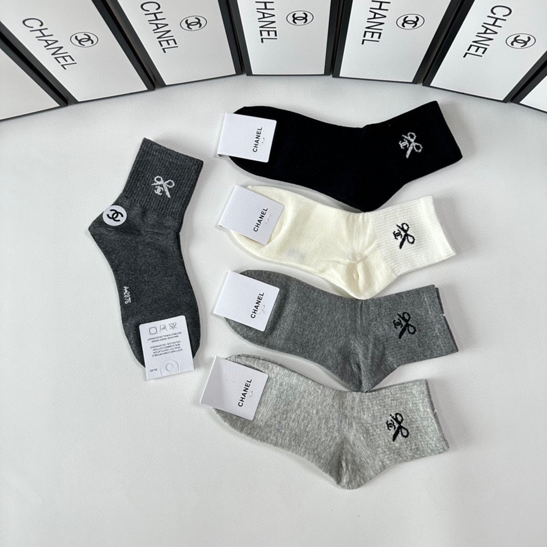 CHANEL LOW-CUT SOCKS 423834 (1 BOX)