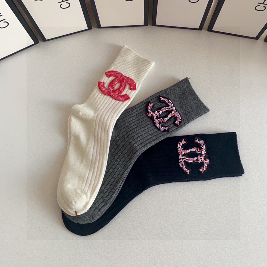 CHANEL CREW SOCKS 423841 (1 BOX)