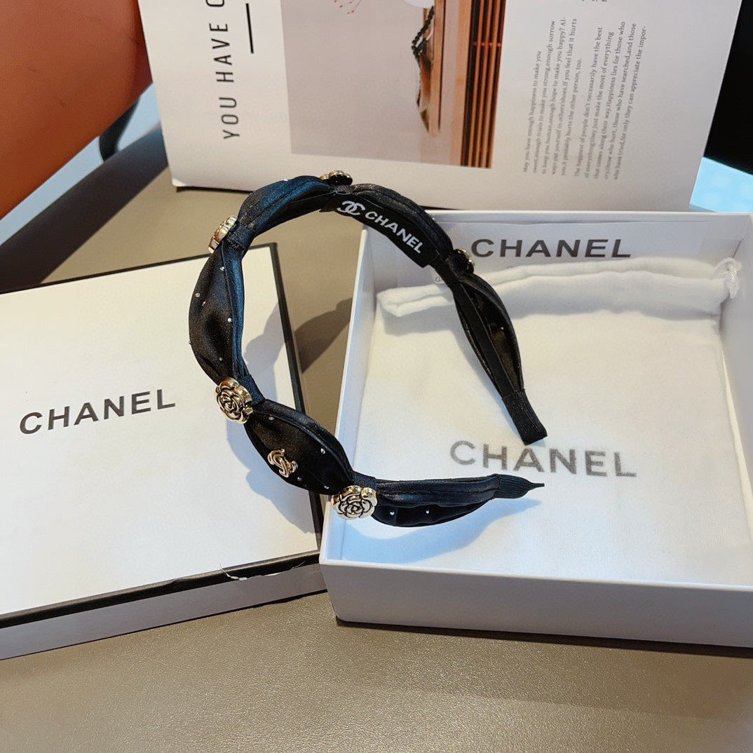 CHANEL BLACK SILK HAIRBAND 410837