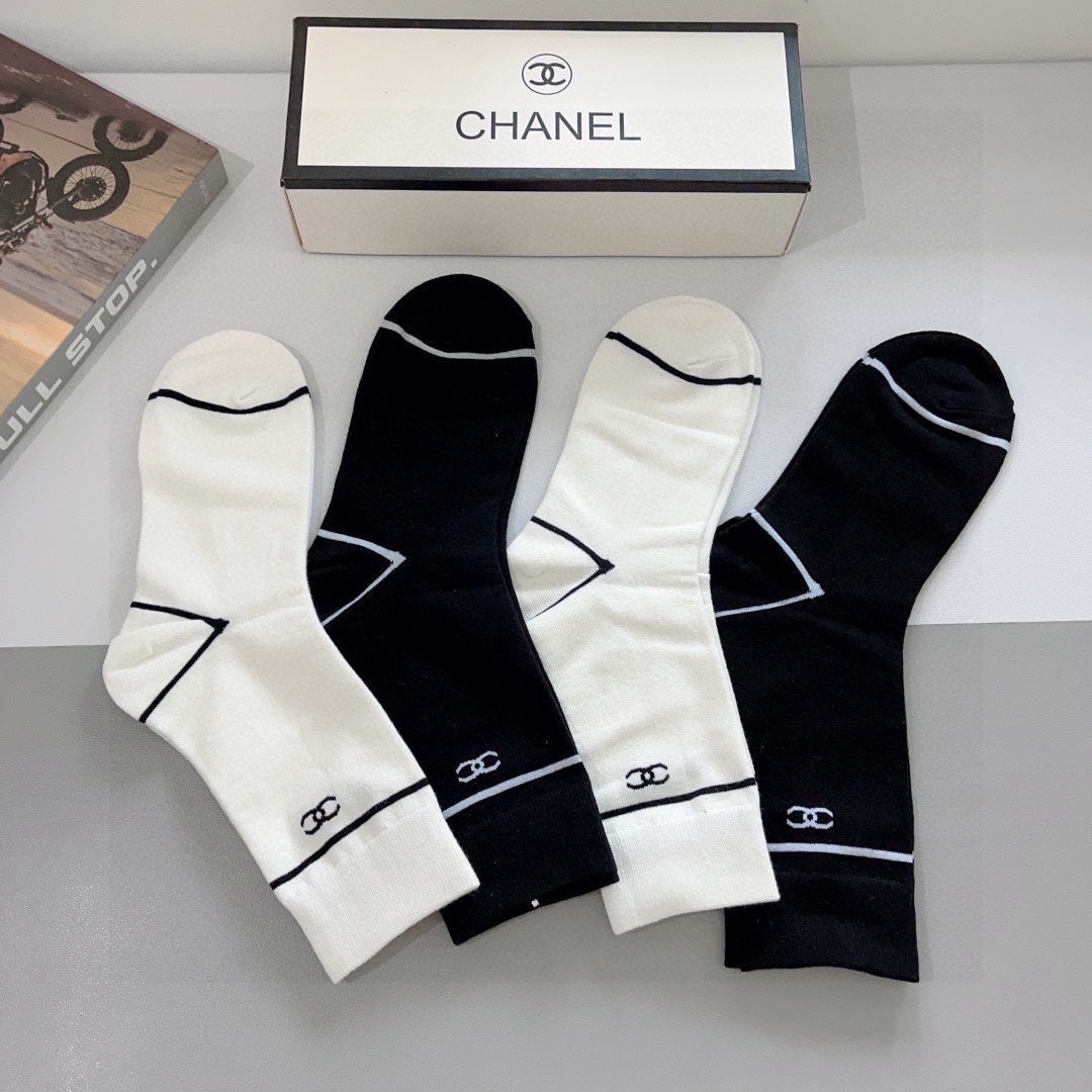 CHANEL CREW SOCKS 417494 ( 1 BOX )