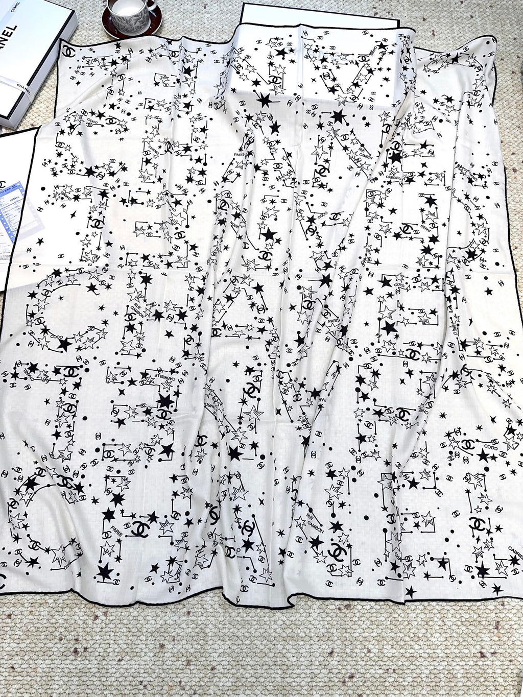 CHANEL 25S SCARF 140 CM IN CASHMERE SILK 943919