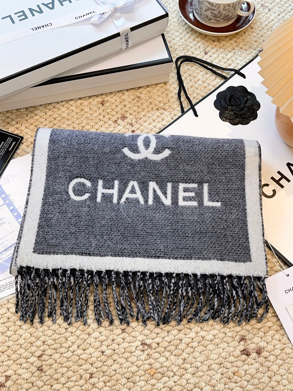 CHANEL 25S SCARF 184 CM IN MERINO WOOL 943170