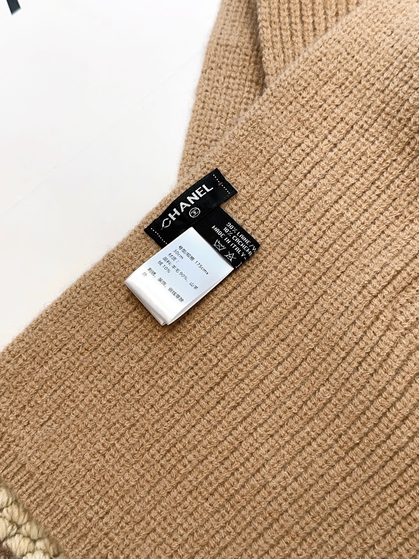 CHANEL 25S SCARF 175 IN CASHMERE 932232