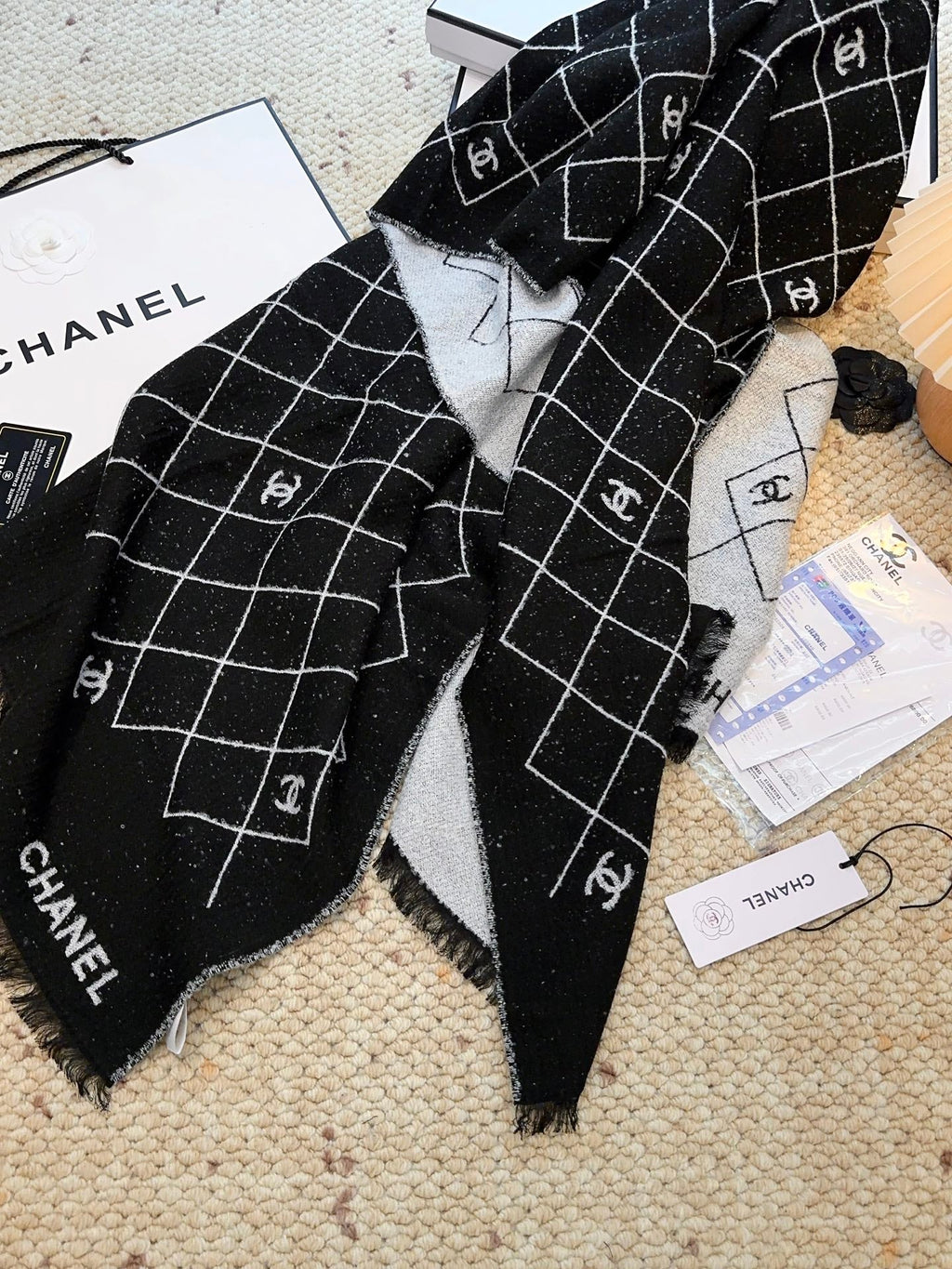 CHANEL 25S SCARF 195 CM IN CASHMERE 942782