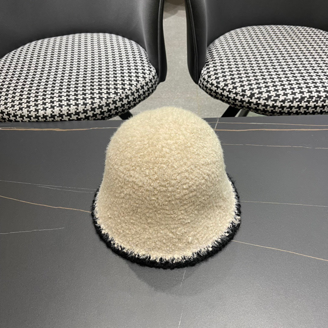 CHANEL BUCKET HAT IN CREAM BEIGE LAMBSWOOL 426106