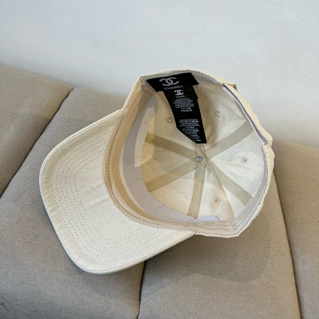 CHANEL BASEBALL HAT IN IVORY COTTON 672891
