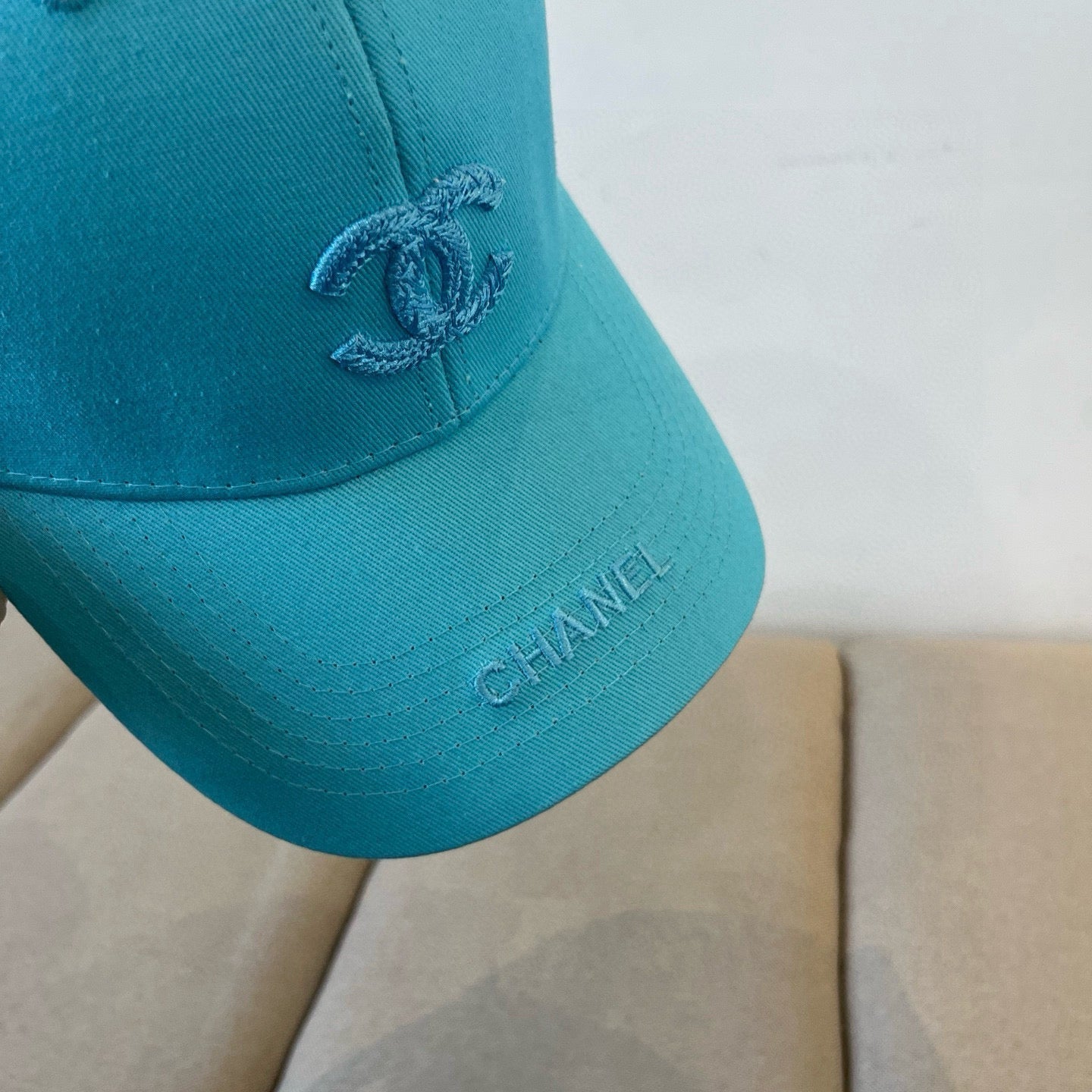 CHANEL BASEBALL HAT IN BRIGHT CYAN COTTON 672892