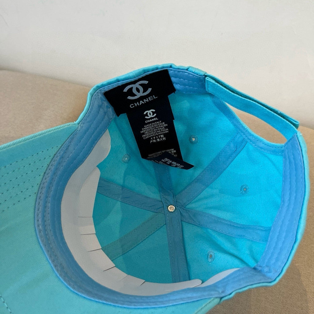 CHANEL BASEBALL HAT IN BRIGHT CYAN COTTON 672892