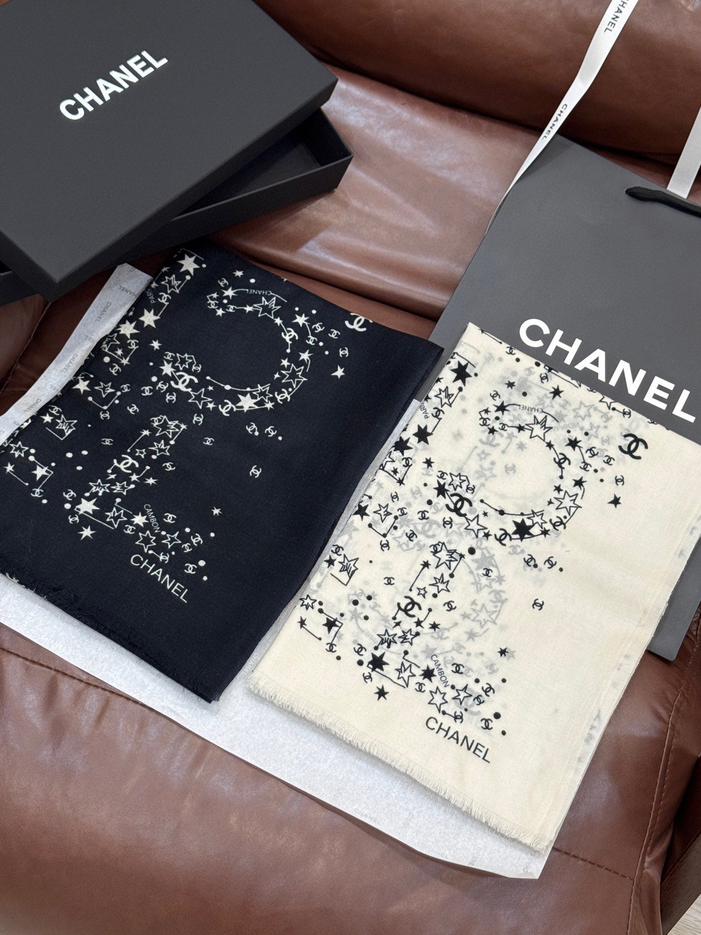 CHANEL 25S SCARF 200 IN CASHMERE 728986