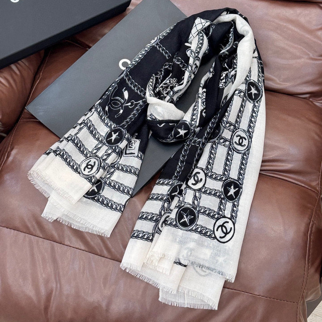 CHANEL 25S SCARF 200 IN CASHMERE 931949