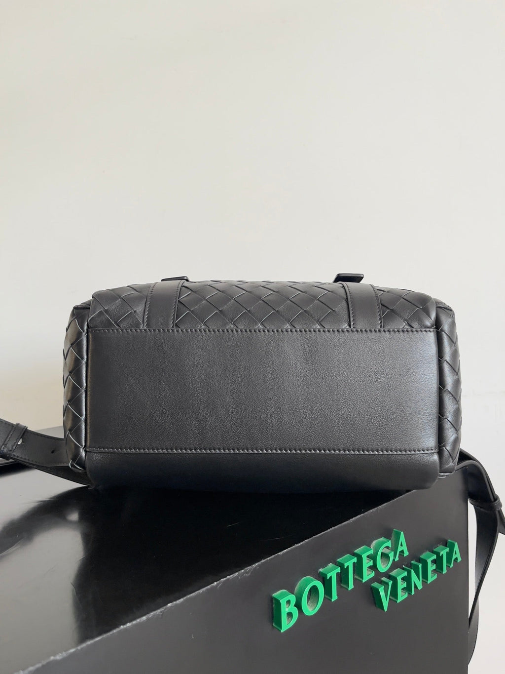 BACK TO SCHOOL BACKPACK 39 IN BLACK LAMBSKIN