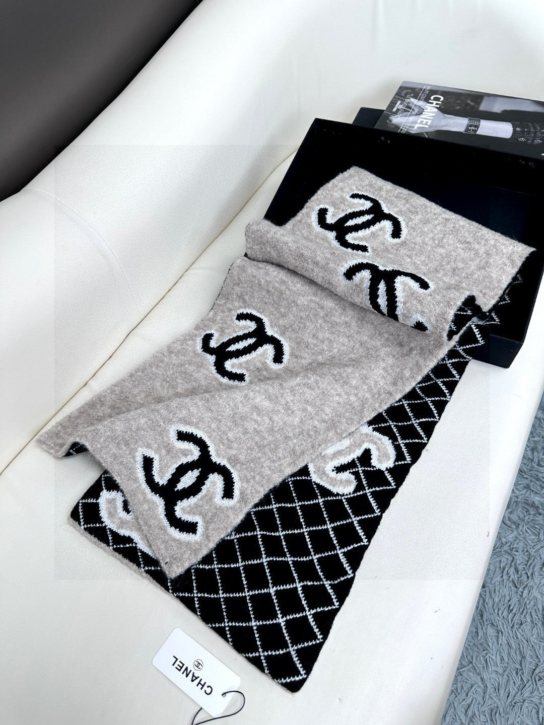 CHANEL 25S SCARF 185 IN CASHMERE 721525