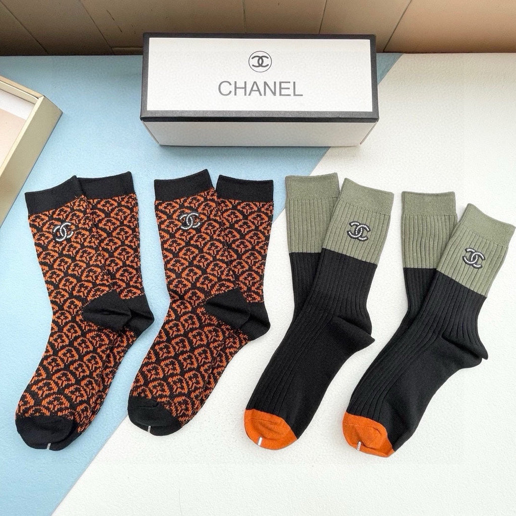 CHANEL CREW SOCKS 409474 ( 1 BOX )