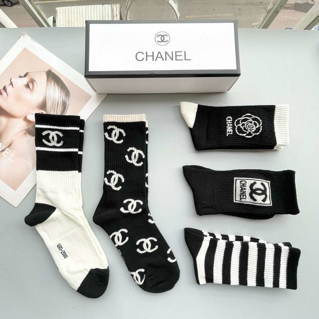 CHANEL CREW SOCKS 412565 ( 1 BOX )
