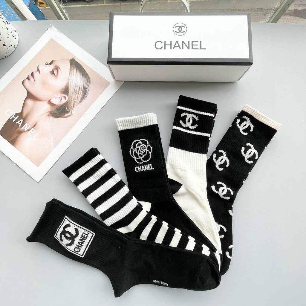 CHANEL CREW SOCKS 412565 ( 1 BOX )