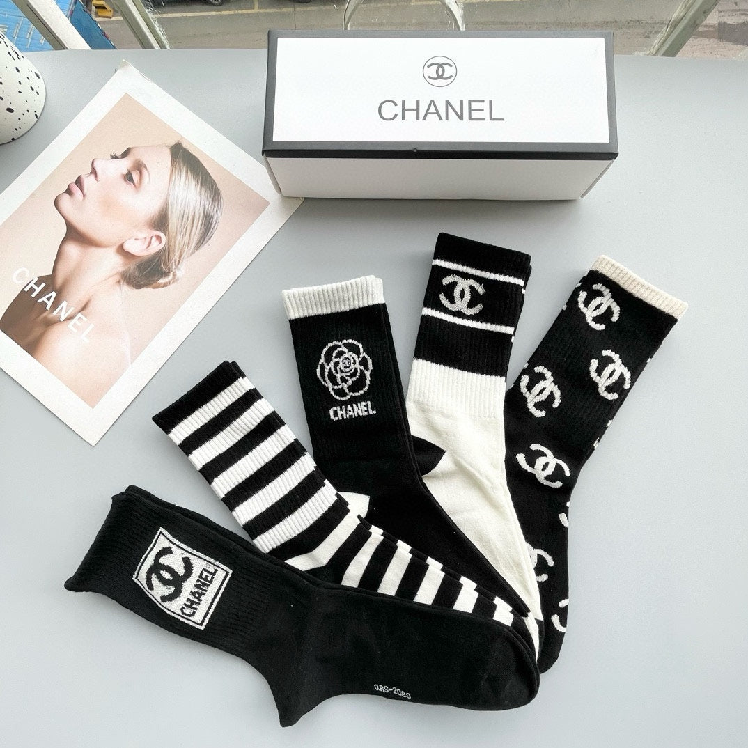 CHANEL CREW SOCKS 412565 ( 1 BOX )