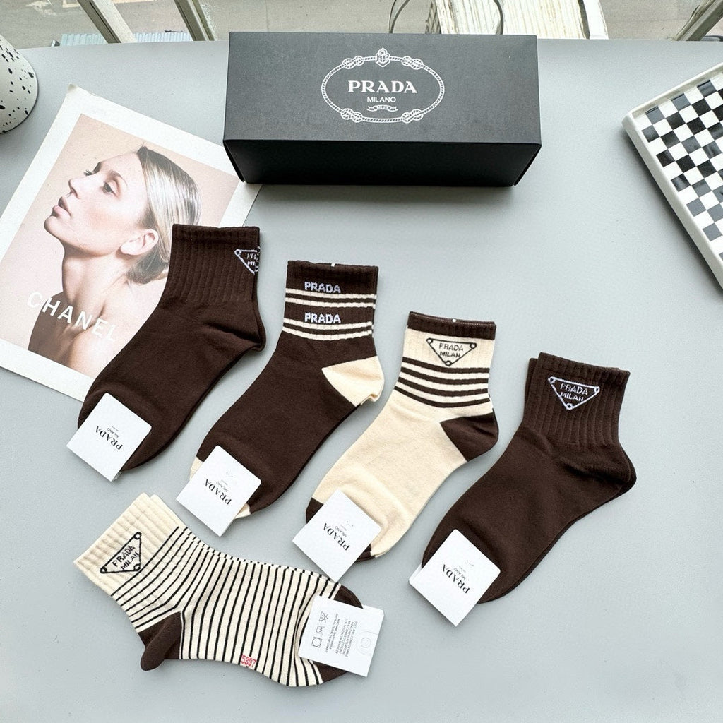CHANEL LOW-CUT SOCKS 416045 ( 1 BOX )