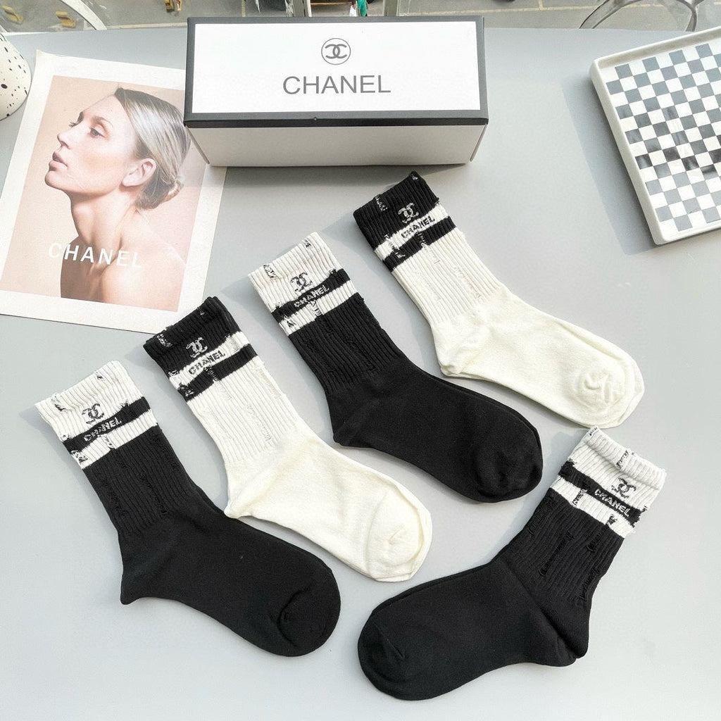 CHANEL CREW SOCKS 417414 ( 1 BOX )