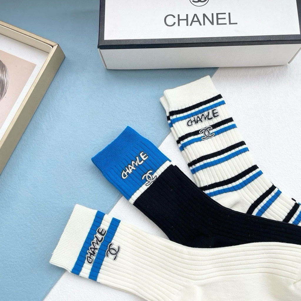 CHANEL CREW SOCKS 423925 (1 BOX)
