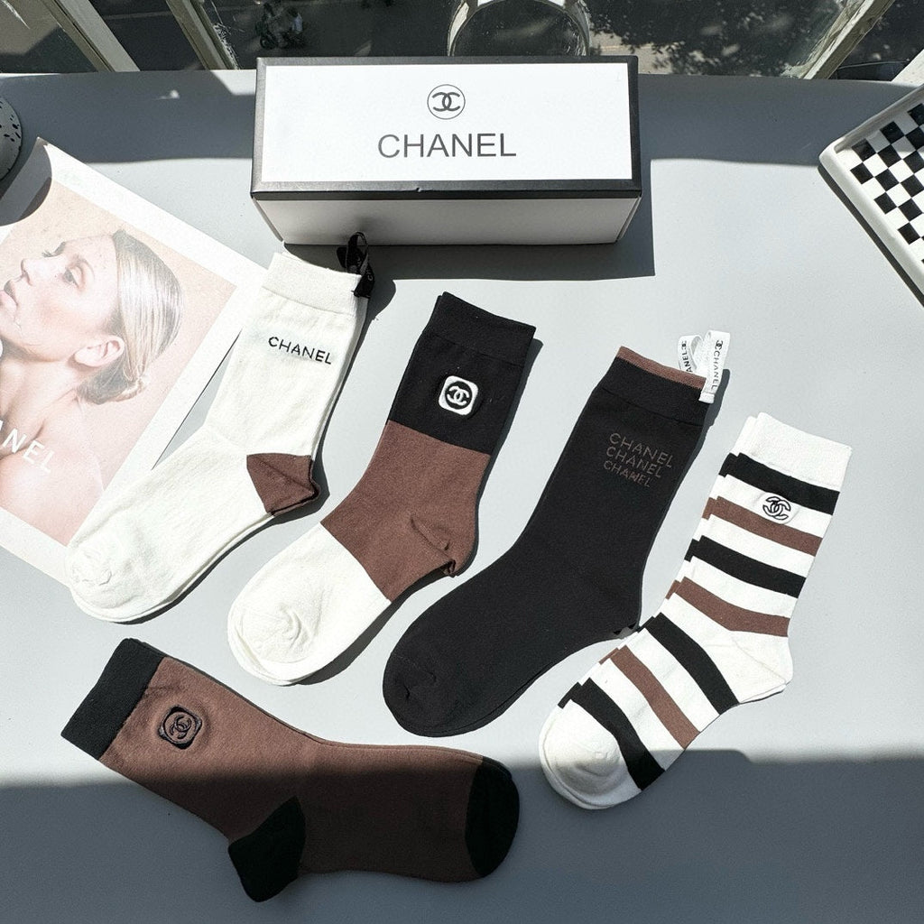 CHANEL CREW SOCKS 423688 (1 BOX)