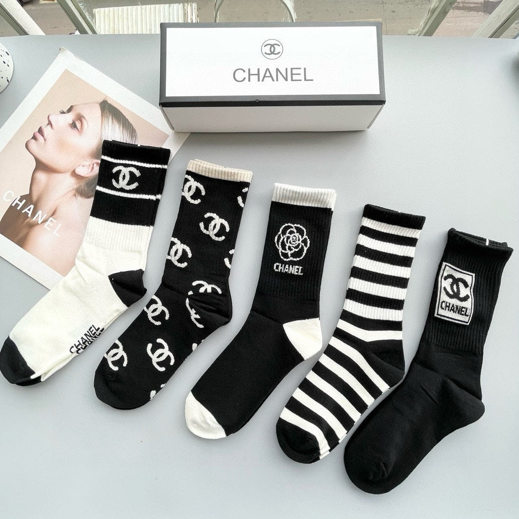 CHANEL CREW SOCKS 425569 ( 1 BOX )