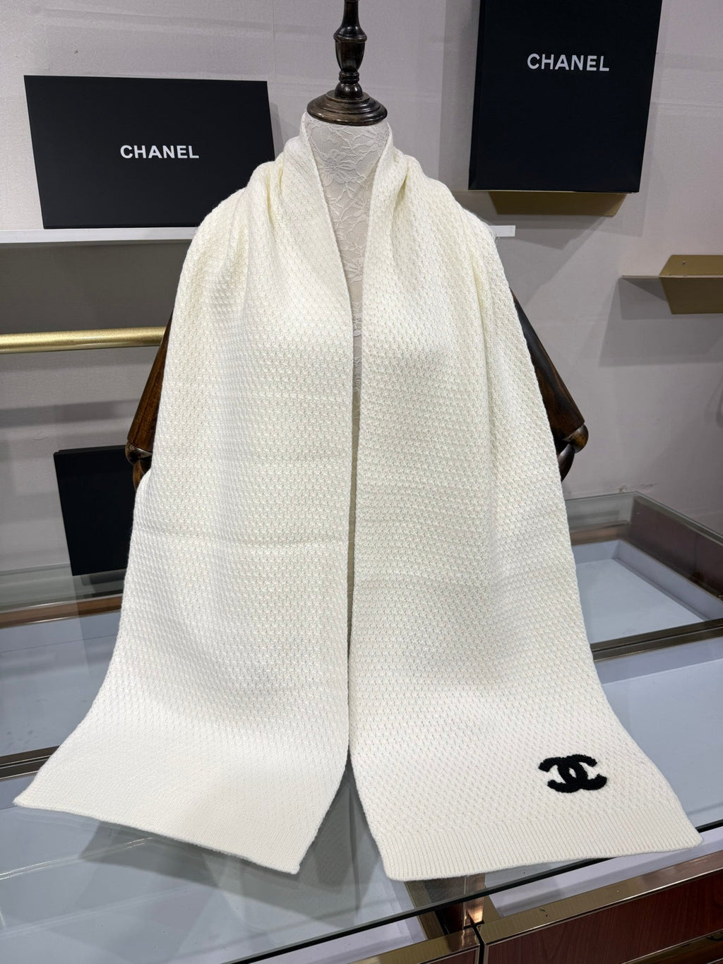 CHANEL 25S SCARF 175 CM IN WOOL CASHMERE 943086