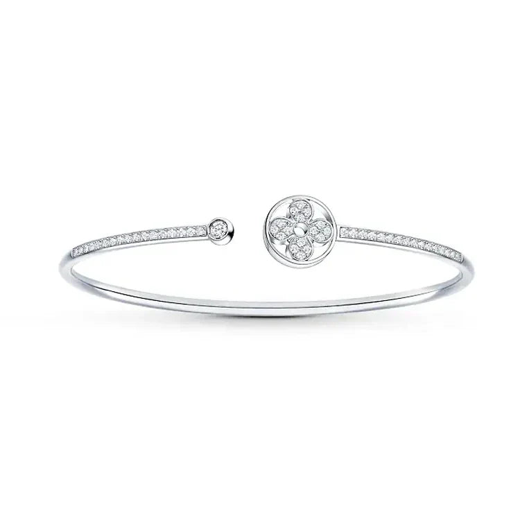 18K Louis Vuitton Idylle Blossom Twist Bracelet