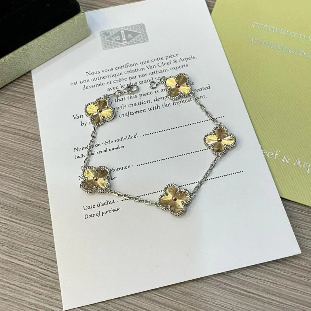 VCA CLOVER 5 MOTIF LASER BRACELET COLLECTION