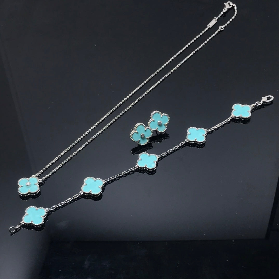 VCA CLOVER 1 DIAMOND BLUE SKY SILVER EARRINGS