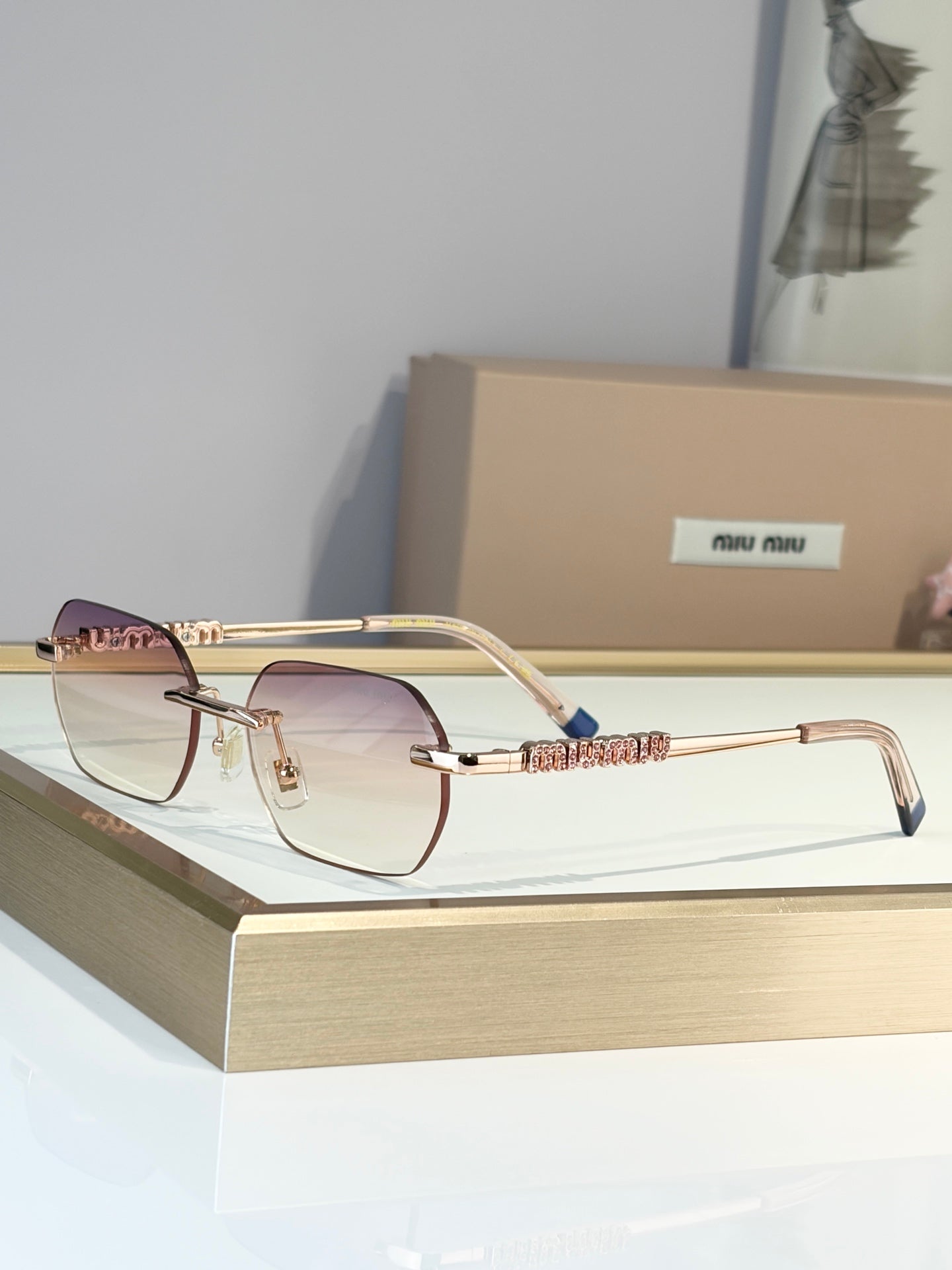 MIUMIU Sunglasses-MU947S