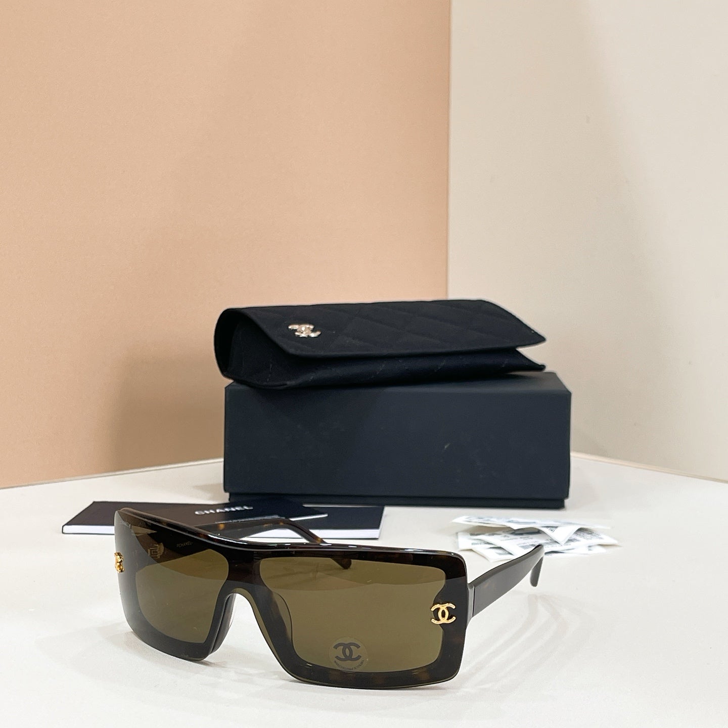 CHANEL Sunglasses CH5507