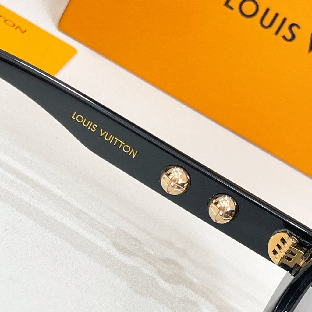 LOUIS VUITTON Sunglasses Z2987U