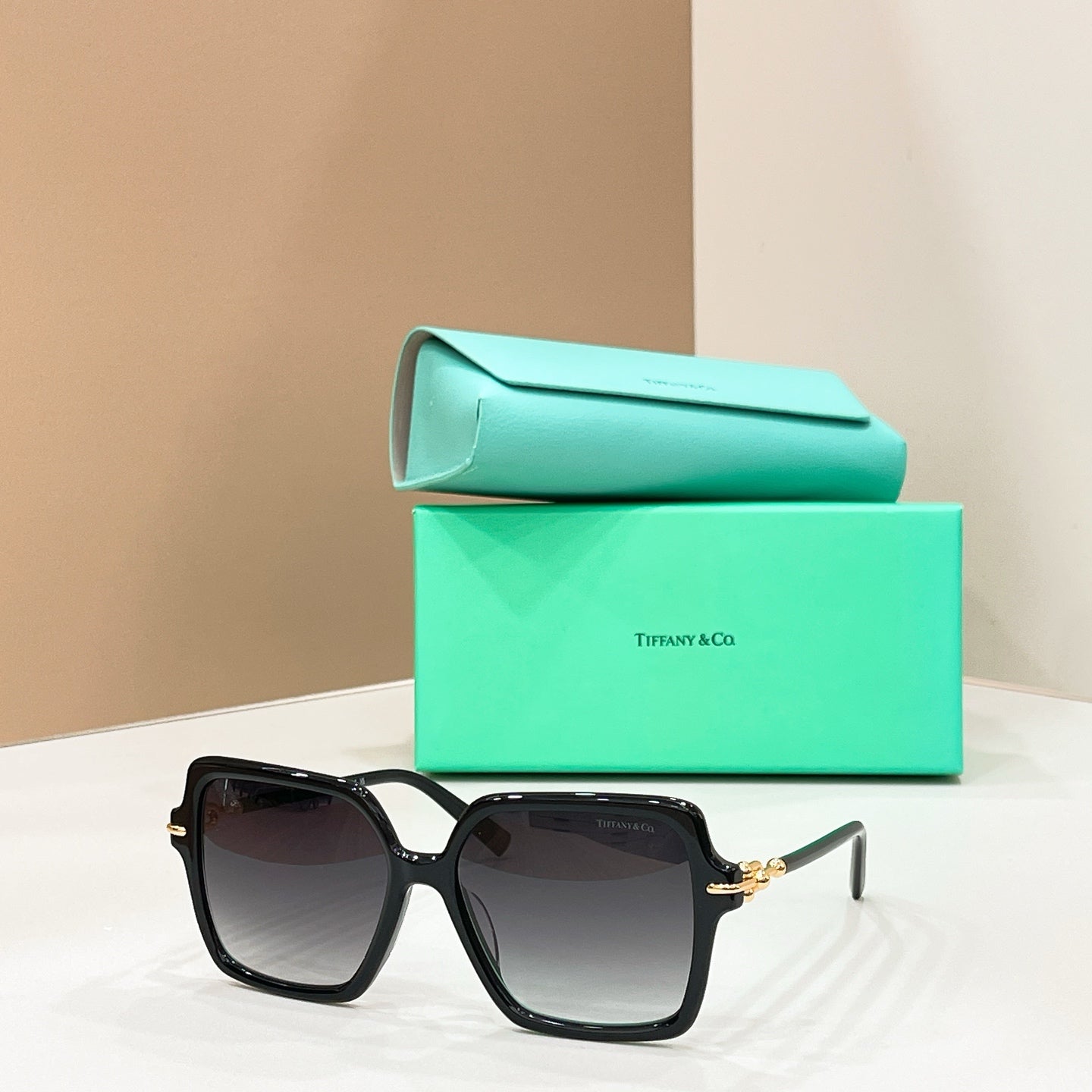 TIFFANY & CO. Sunglasses TF4260U