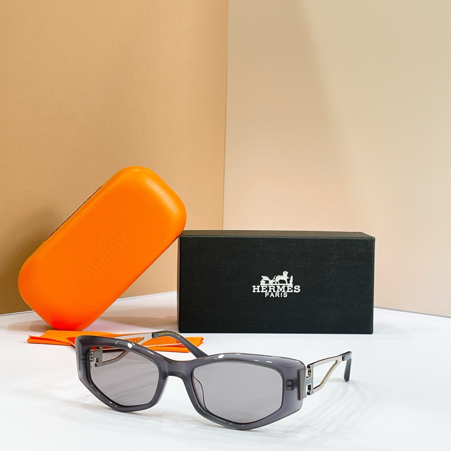 HERM¡§¡§S Sunglasses H8126S